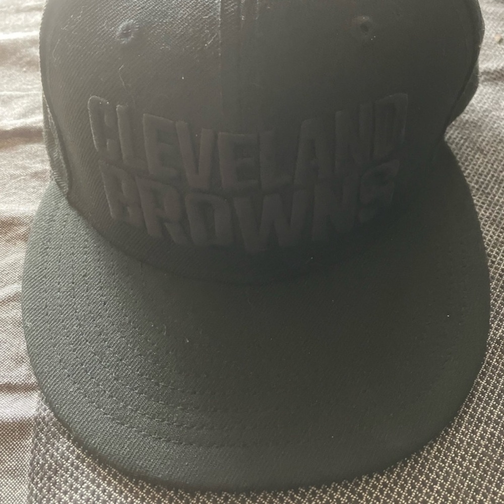 NFL Caps Cleveland Browns / Raiders